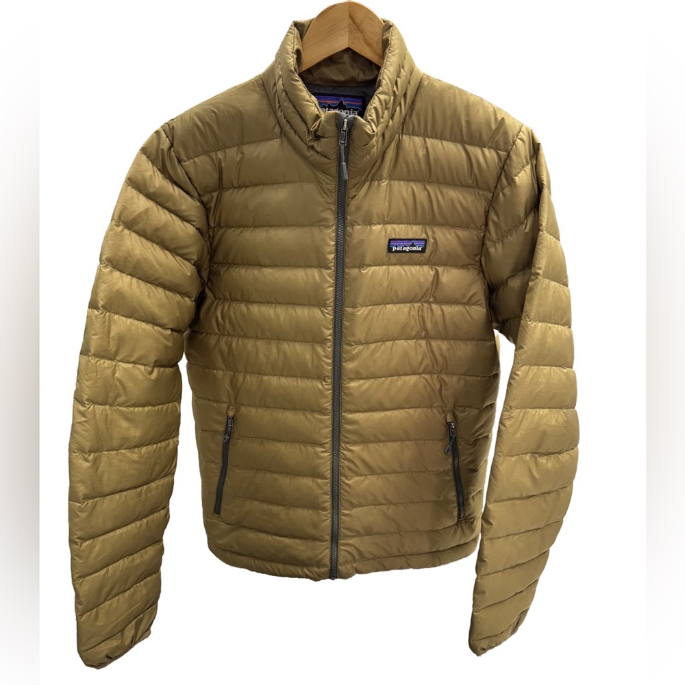 Patagonia Men's Khaki Puffer Jacket